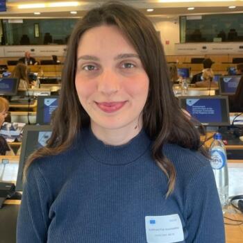 Babysitter in Brussel: Konstantina