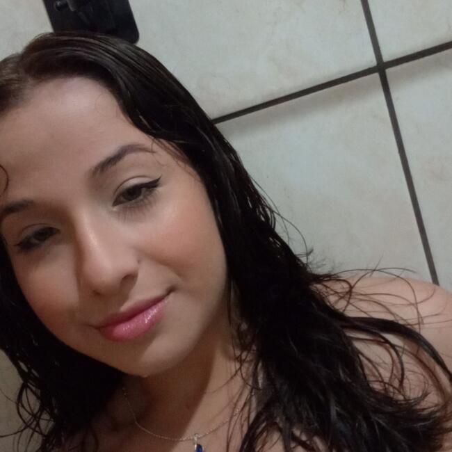 Babysitter in Guaramirim: Alice