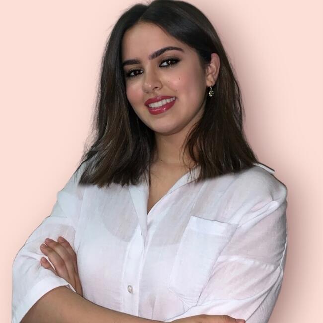 Babysitter in Manchester: Khaoula