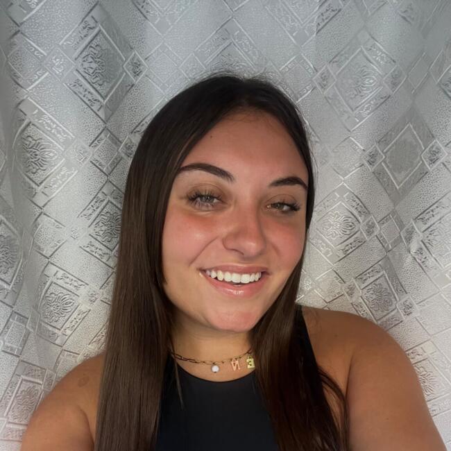 Babysitter a Giugliano: Carmen