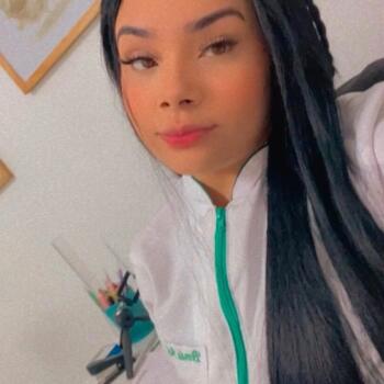 Babysitter Guarulhos: Brenda