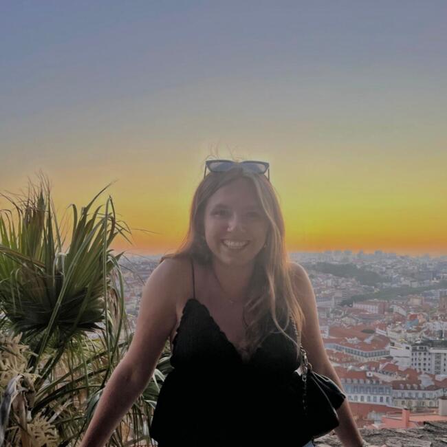 Babysitter in Carrières-sur-Seine: Manon