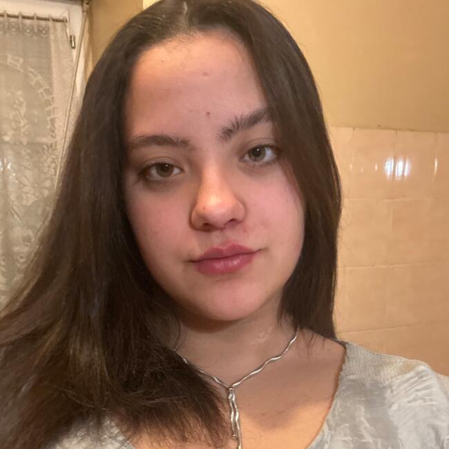 Babysitter in Guichen: Louise