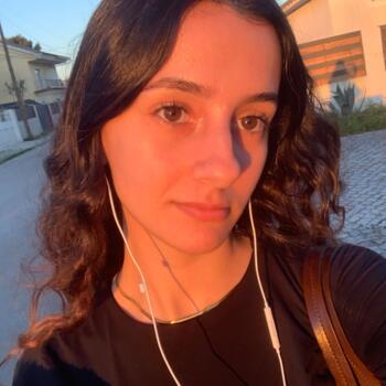 Babysitter in Seixal: Mariana