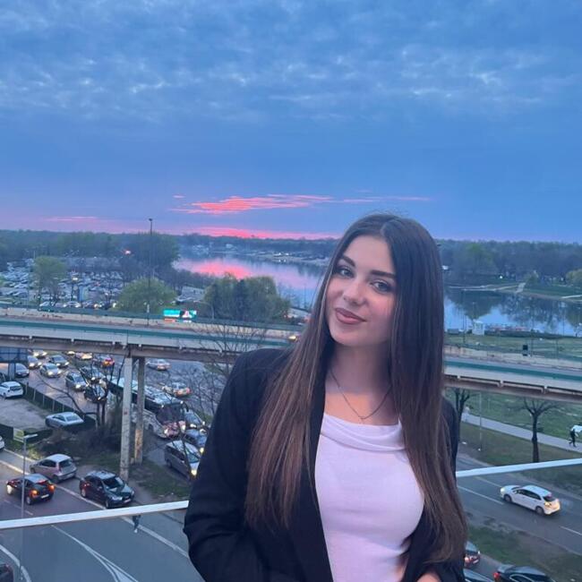 Babysitter in Novi Sad: Ana