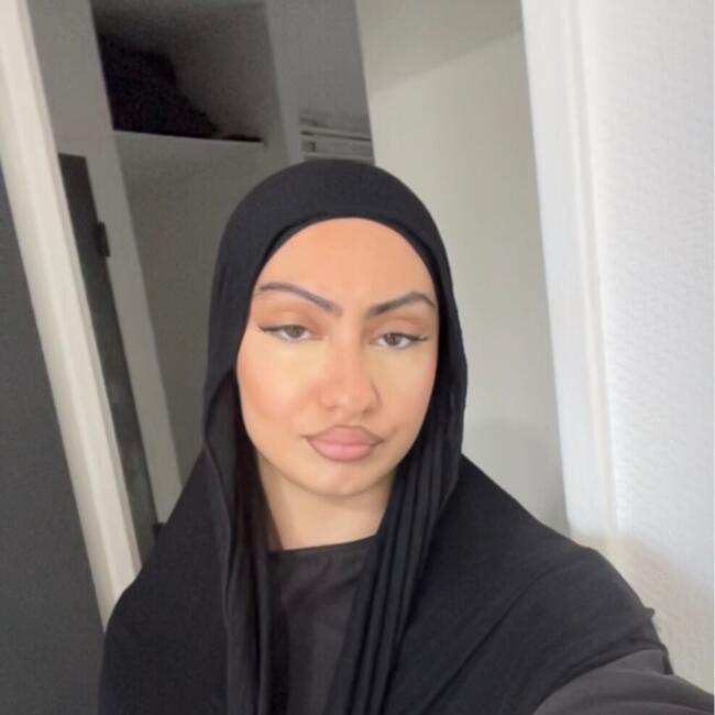 Babysitter in Auch: Anieza