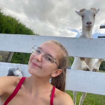 Babysitter in Saint-Quentin: Elise