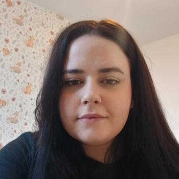 Babysitter in Arras: Emilia