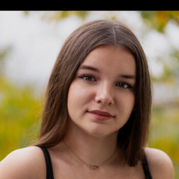 Babysitter in Pontoise: Lou