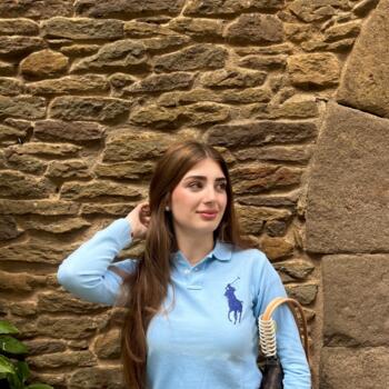 Babysitter in Vic: Paula