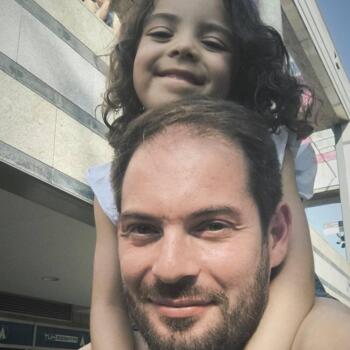 Babysitting job in Viseu: babysitting job André