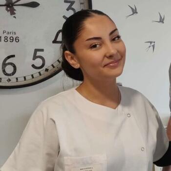 Babysitter in Franconville: Andreia