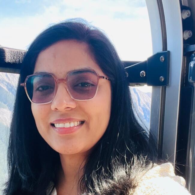 Bāba Bakāla में बेबीसिटिंग की नौकरी: Kirandeep