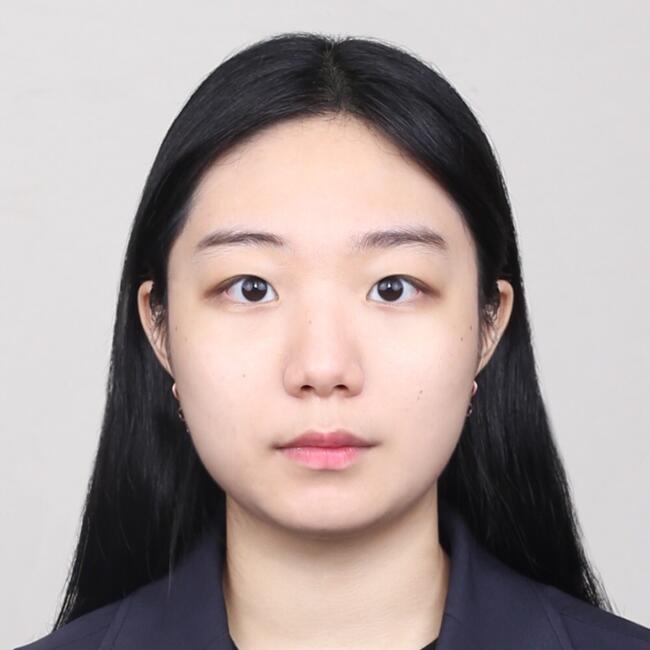 Babysitter in Hamilton: Sumin
