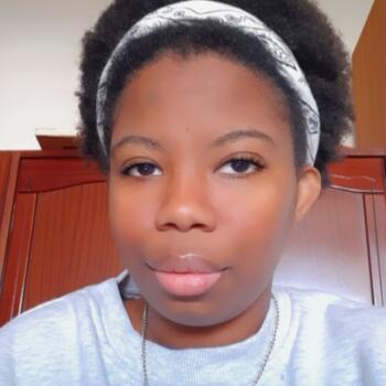 Babysitter in Odivelas: Lara