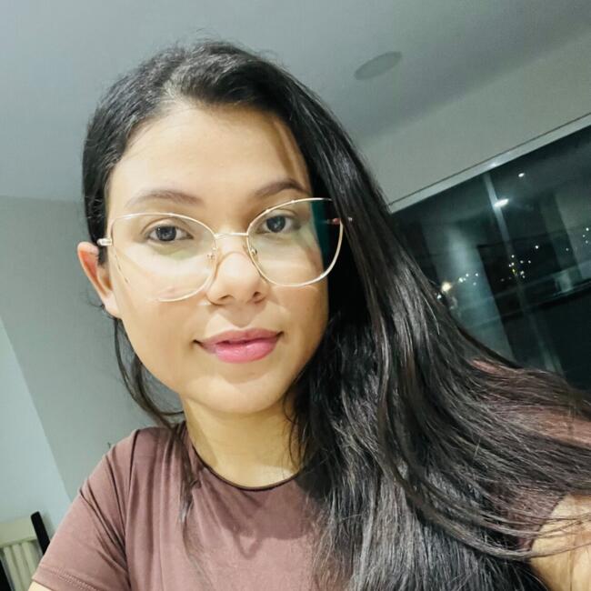 Babysitter in Paulista: Mayla