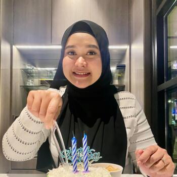 Singapore Island的保母: Ardila