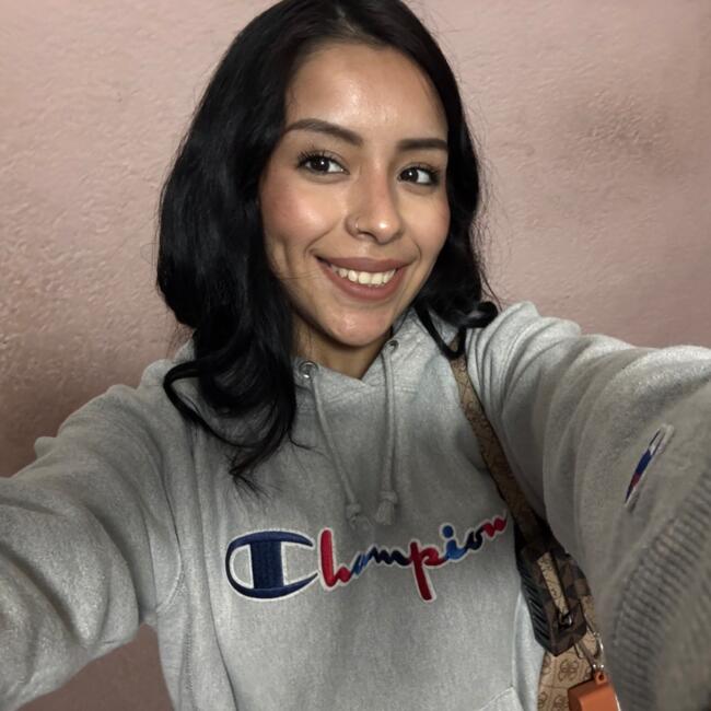 Niñera en Santa Coloma de Gramenet: Kiara magallanes ojeda