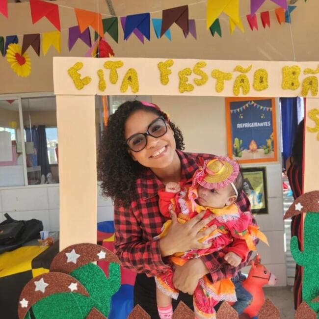 Babysitting job in São Paulo: Bia