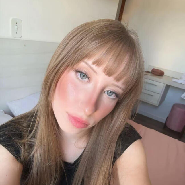 Babysitter in Francisco Beltrão: Larissa