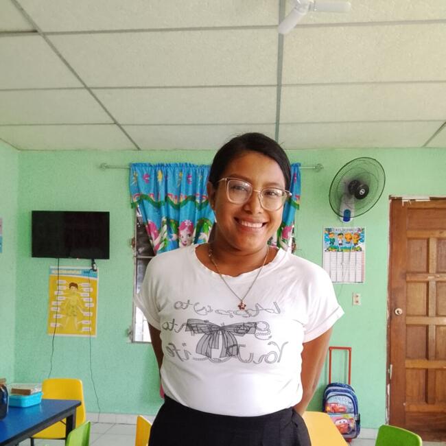 Babysitter in Burunga: Teofrida Avila 