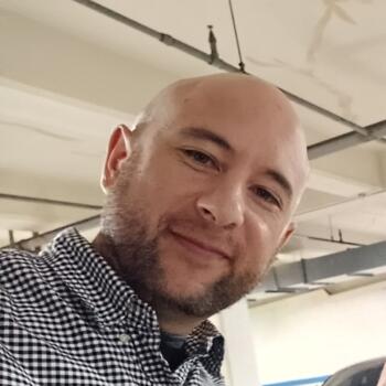 Babysitting job in Red Deer: babysitting job Devin