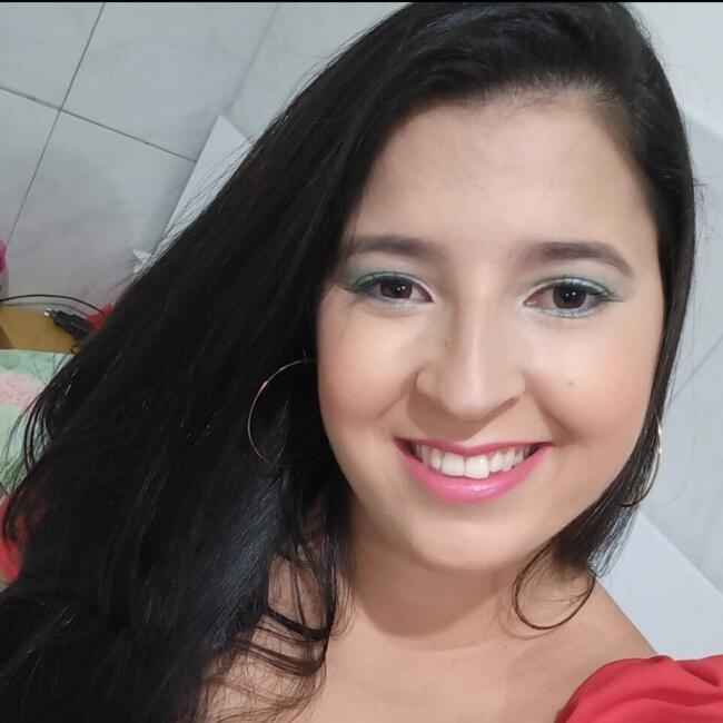 Emprego de babá em Arcoverde: EmanuelleCaroline