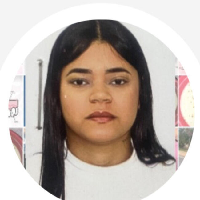 Babysitter in Saquarema: Taina