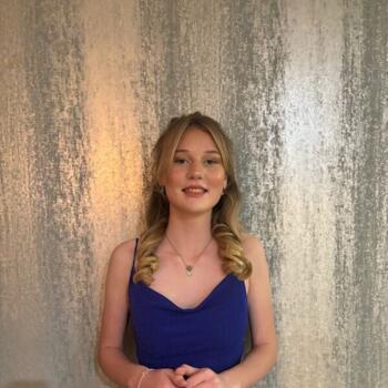 Babysitter in Whangaparaoa: Darcie