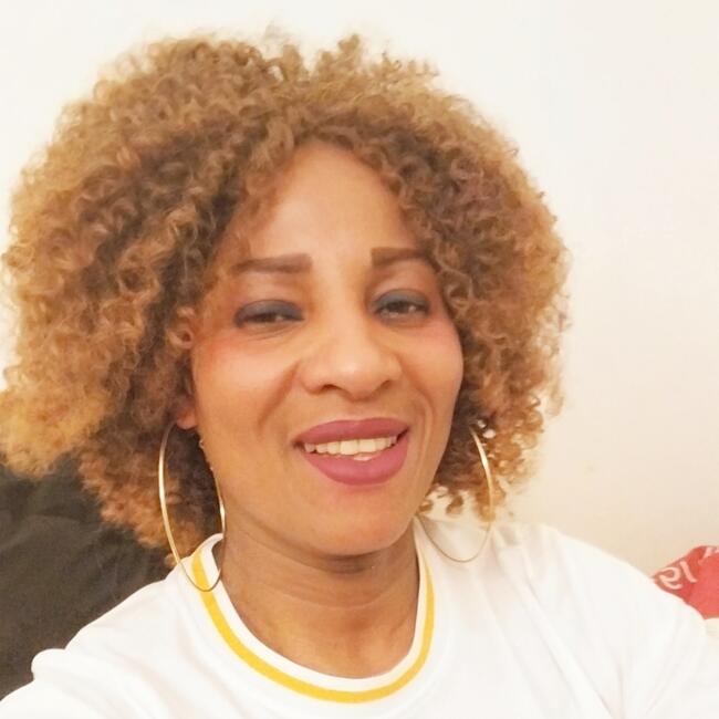 Babysitter in Meudon: Flore