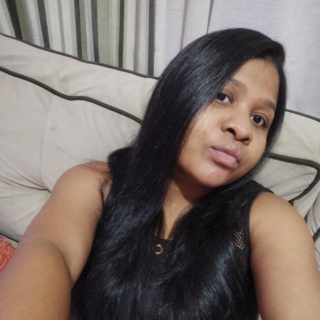 Babá em Magé: Thaiz