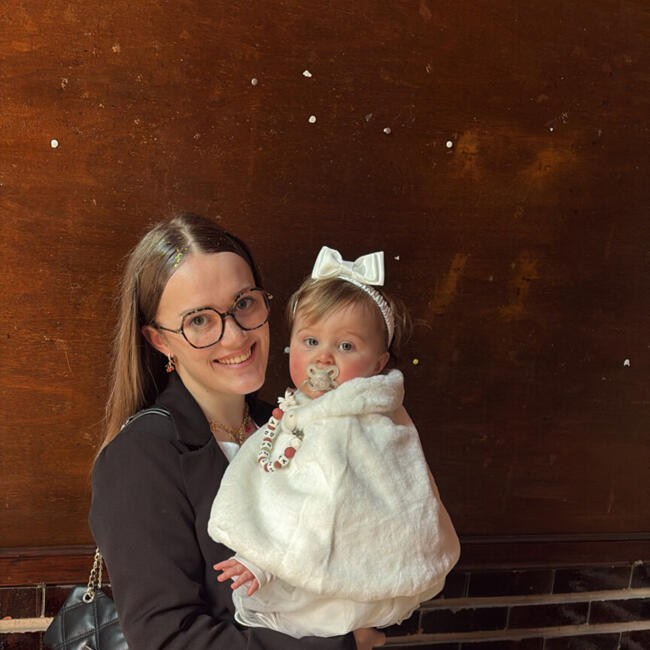 Babysitter in Avion: Emma