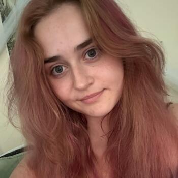 Babysitter in Dunfermline: Emily