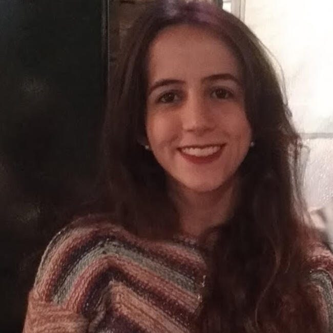 Babysitting job in Contagem: Mariele