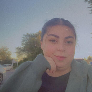 Baby-sitter in Oshawa: Lillian