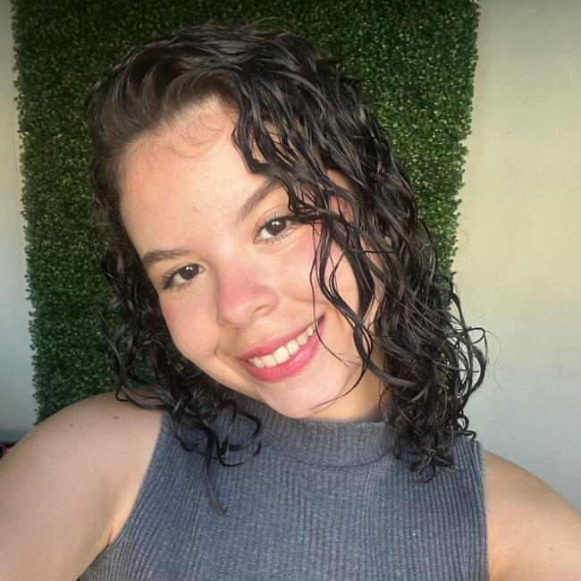 Babá em Cariacica: Izabella