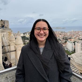 Babysitter in Paris: Maria