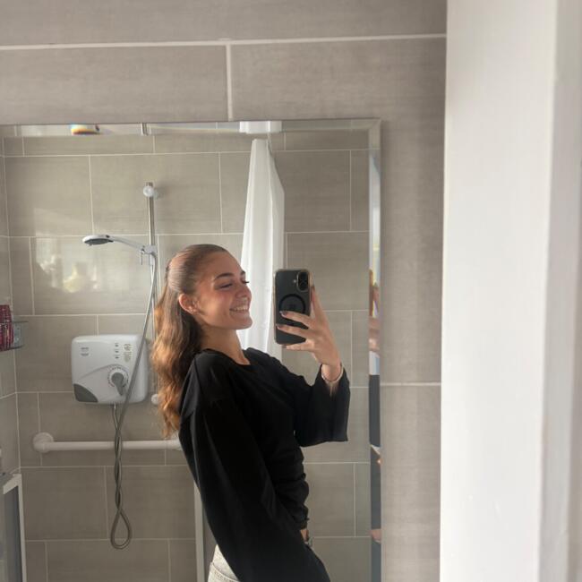 Babysitter in Cork: Francesca
