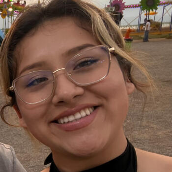 Babysitter in Miraflores District: DAYANNA ALEXANDRA