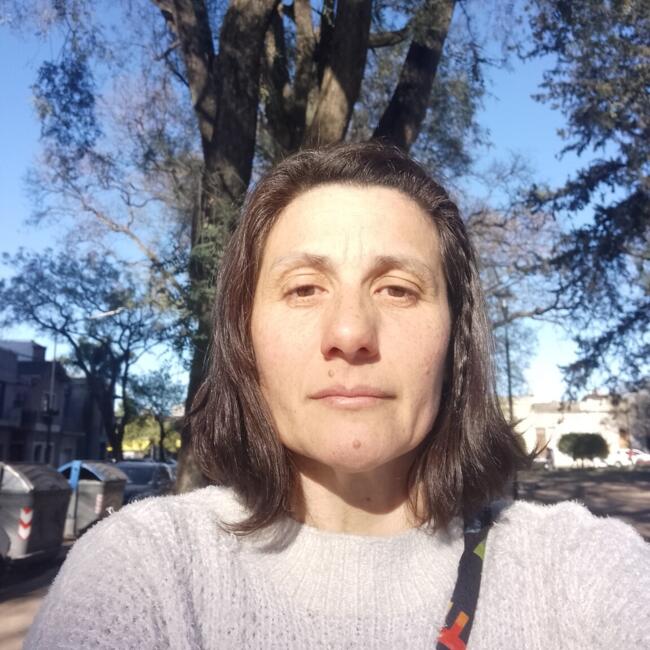 Babysitter in Colonia Avellaneda: Vanesa