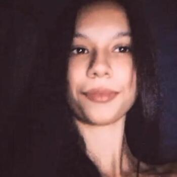 Babysitter in Petrópolis: Jéssica