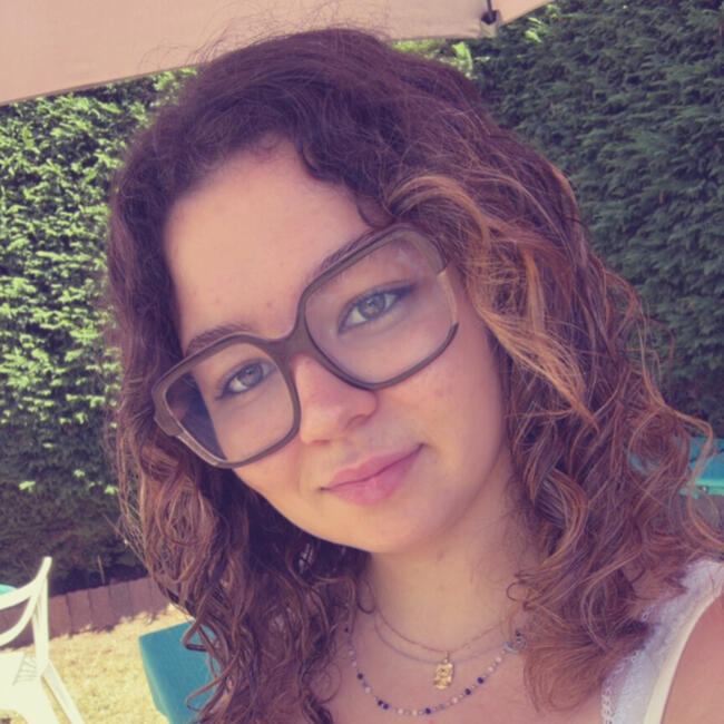 Babysitter in Bordeaux: Justine