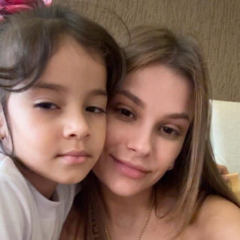 Babysitting job in Itapema: babysitting job Leticia