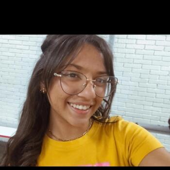 Babysitter Guarulhos: Christine