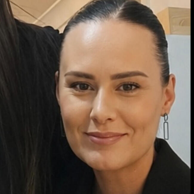 Babysitter in Wollongong: Bec