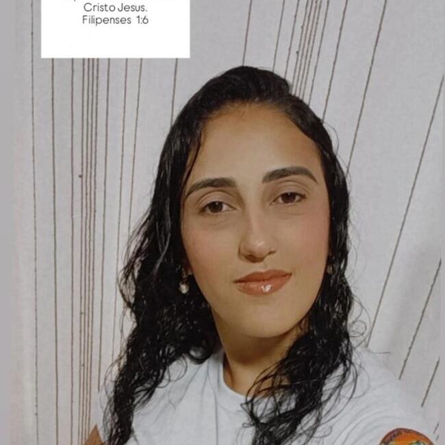 Babá em Balneário Camboriú: Erika