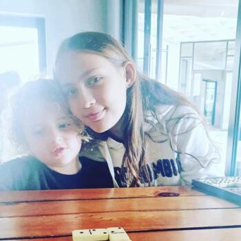 Babysitter in Solna: Taylor