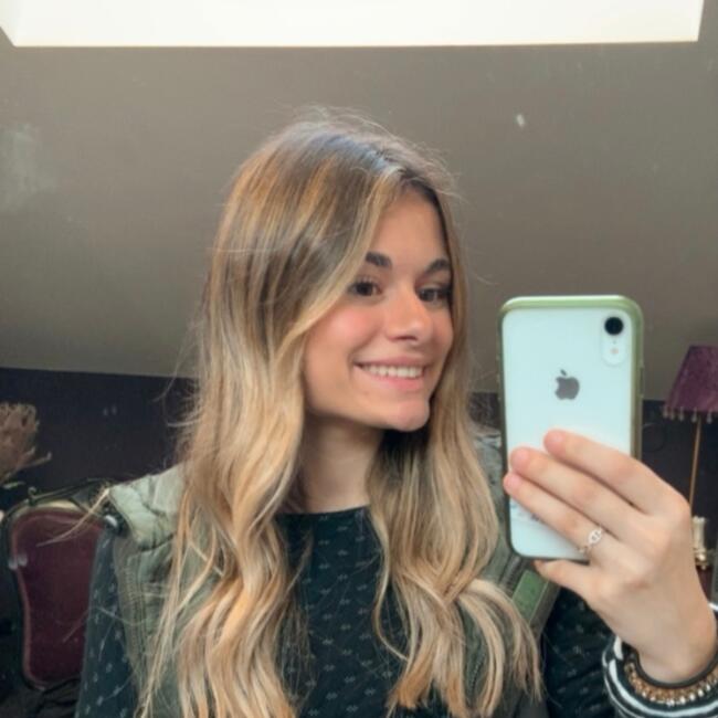 Babysitter in Lyon: Héloïse