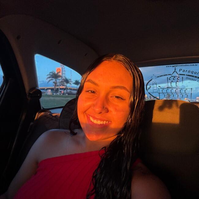 Babysitter in Anápolis: Thaís