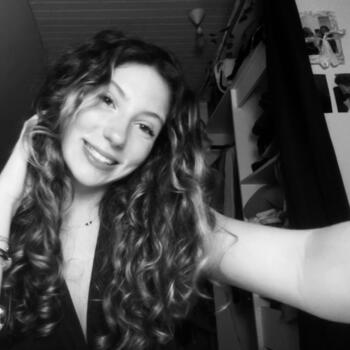 Babysitter in Pontoise: Floryane